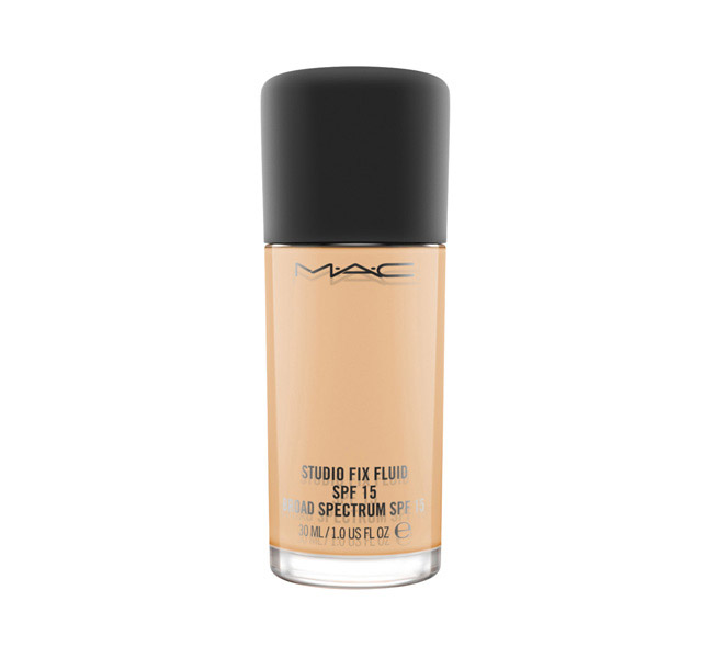 STUDIO FIX FLUID SPF 15