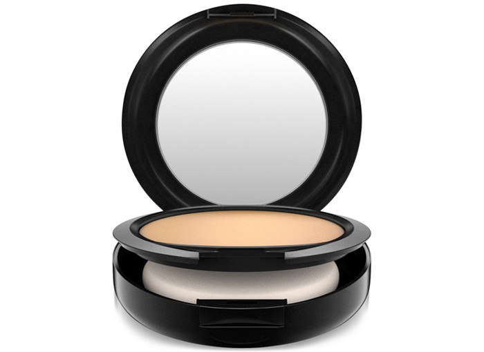 MAC Studio Fix Powder Plus Foundation