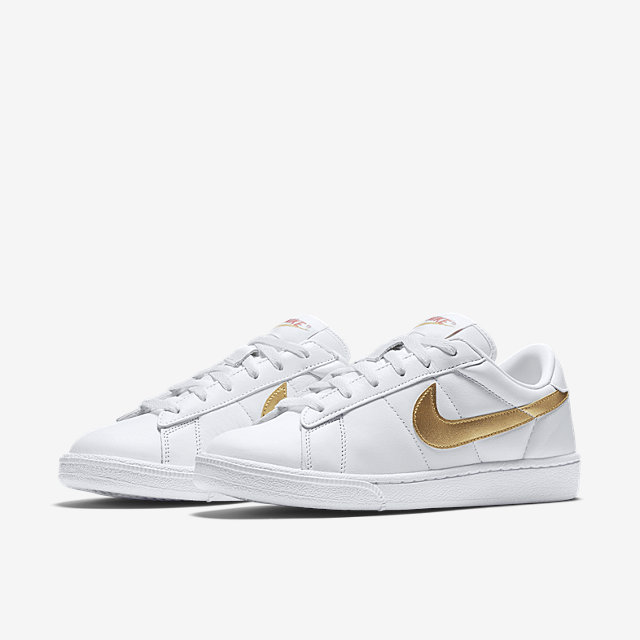 Nike tennis classic metallic gold
