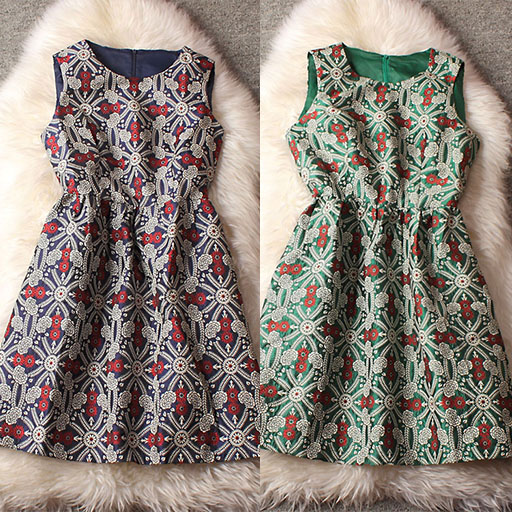 blue / green dress