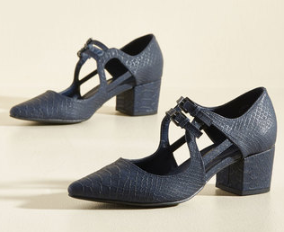 Modcloth Fete as a Fiddle Heel in Navy