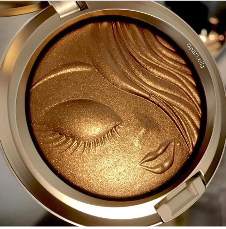 MACxMariah Carey Extra Dimension SkinFinish