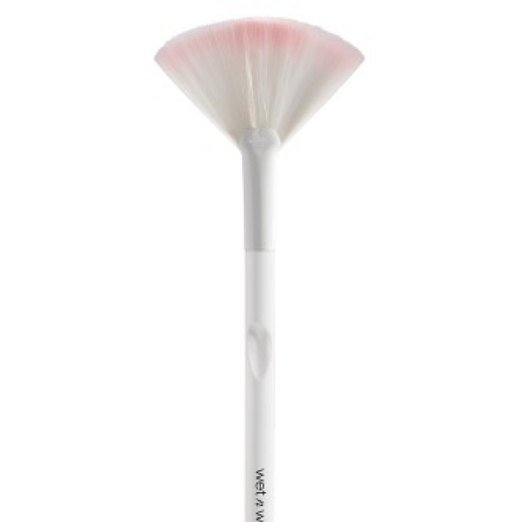 Wet n Wild Fan Brush