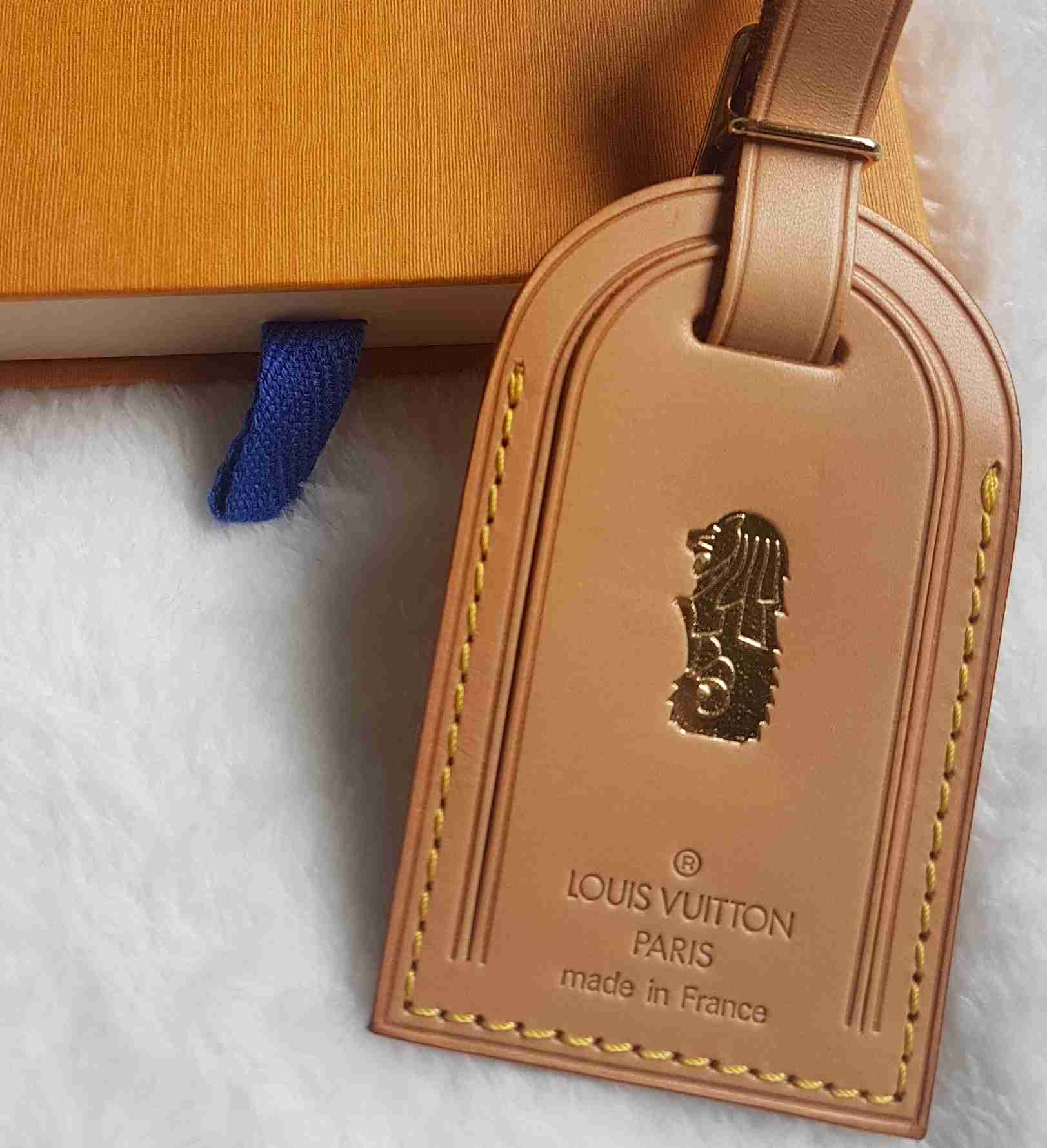 Louis Vuitton Tag