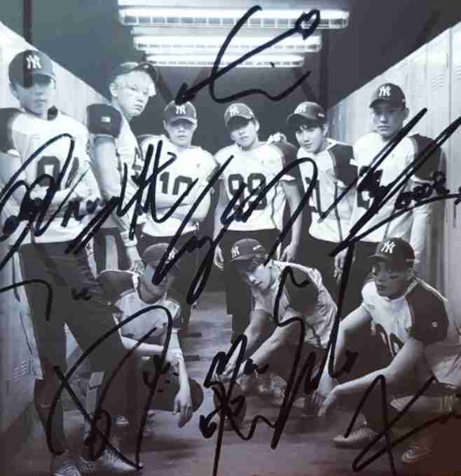 Sign Album