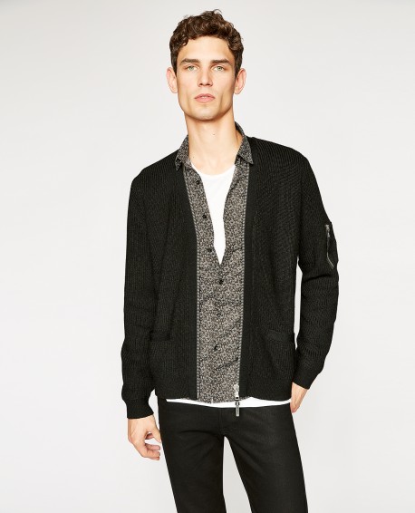 Zipped Black Cardigan