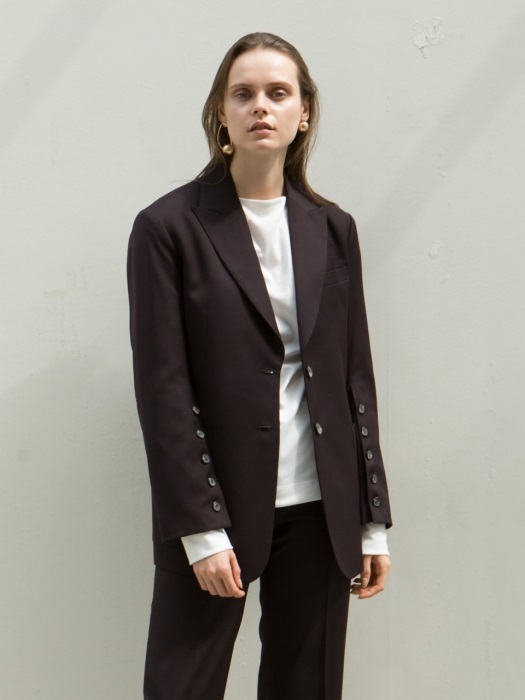 17FW Sleeve Button Classic Blazer