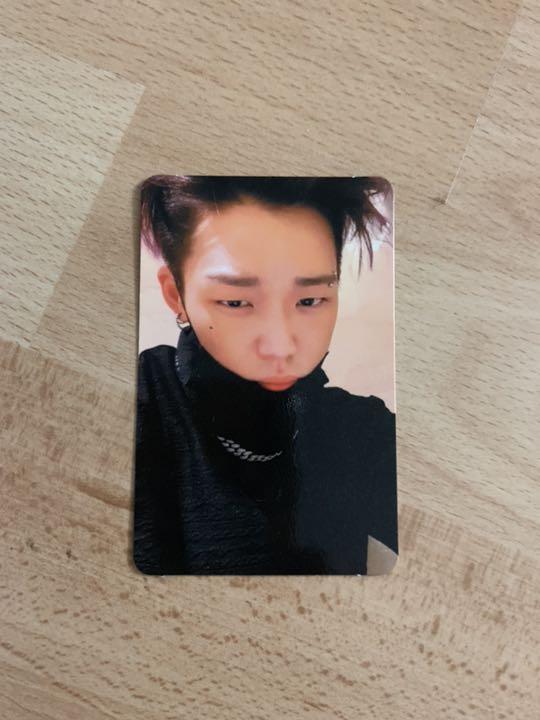 BOBBY TRADING CARDS