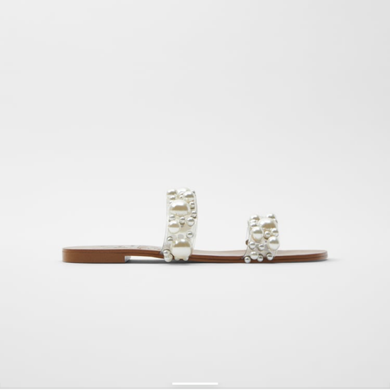 Flat Vinyl Pearl Bear Sandals