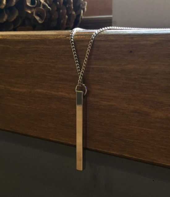 LOOK SQUARE BAR NECKLACE