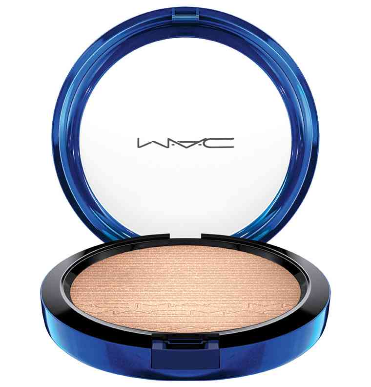 MAC In Extra Dimension Skinfinish -