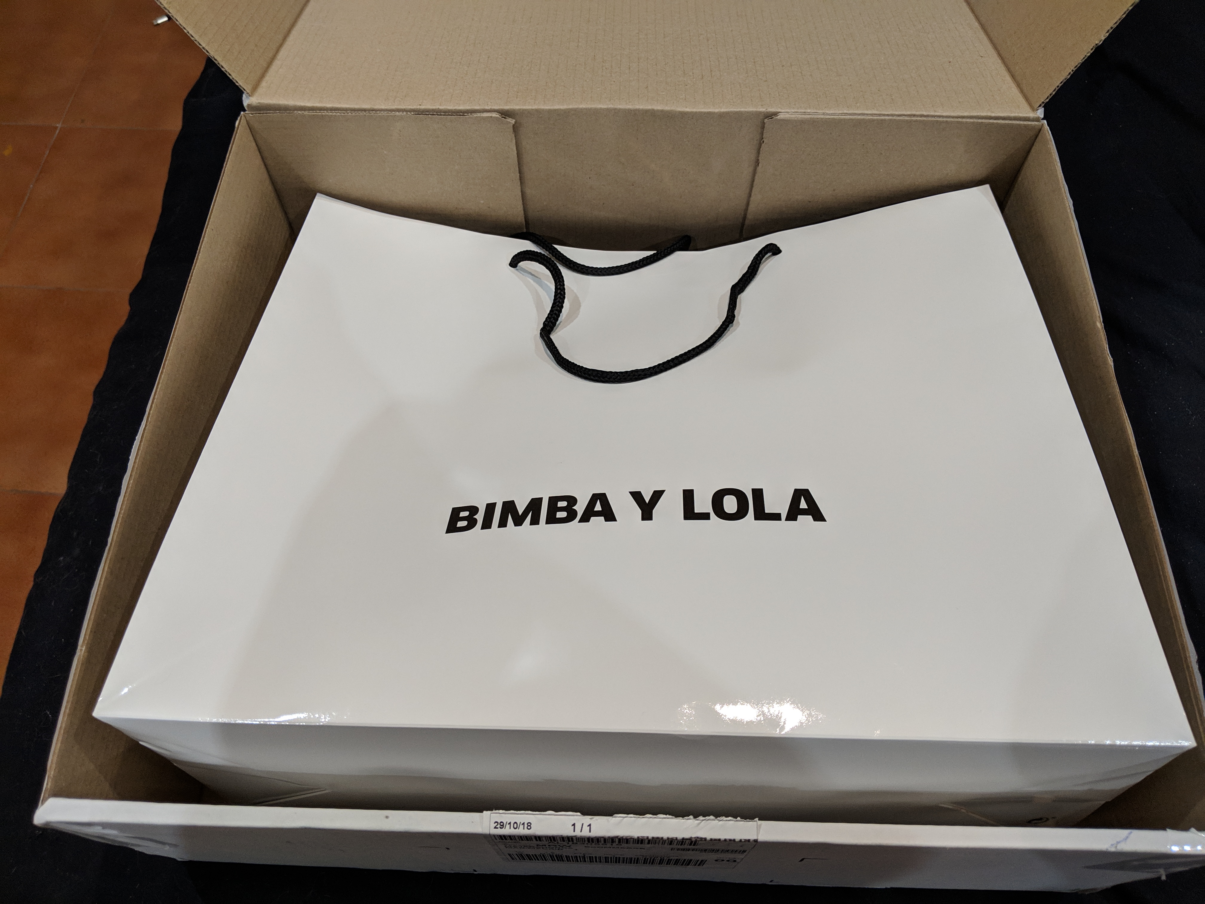 Delivery from BIMBA Y LOLA Spain - International delivery service Ukraine  Express