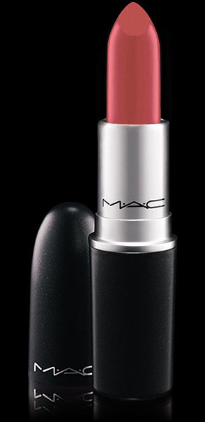 Mac lipstick lustering